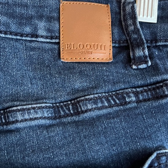 Eloquii - Classic Fit Sculpting Skinny Jean (Used) - Picture 8 of 8